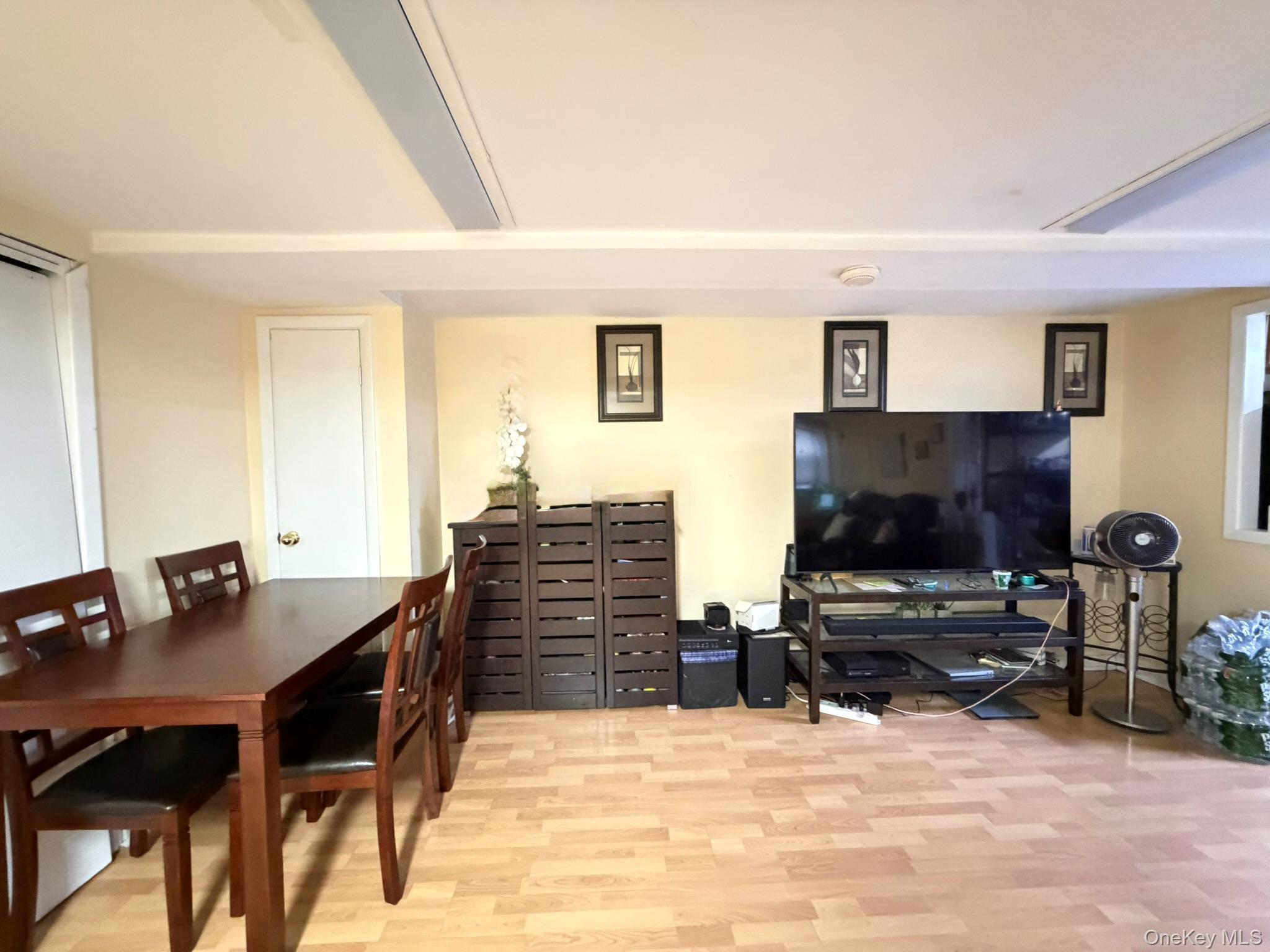 #18 photo, 54-35 69th Lane, كوينز Maspeth , NY 11378