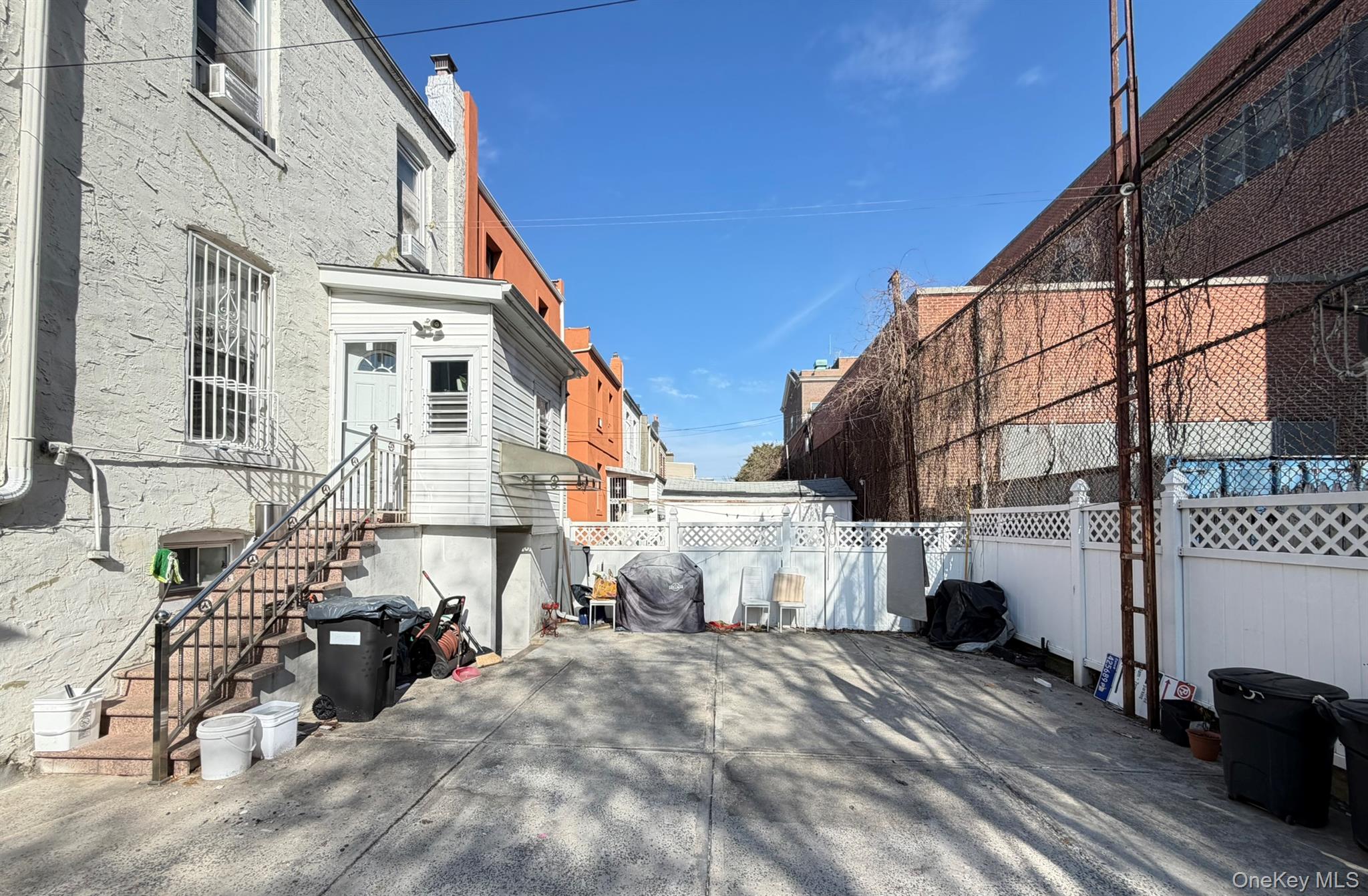 #20 photo, 54-35 69th Lane, كوينز Maspeth , NY 11378