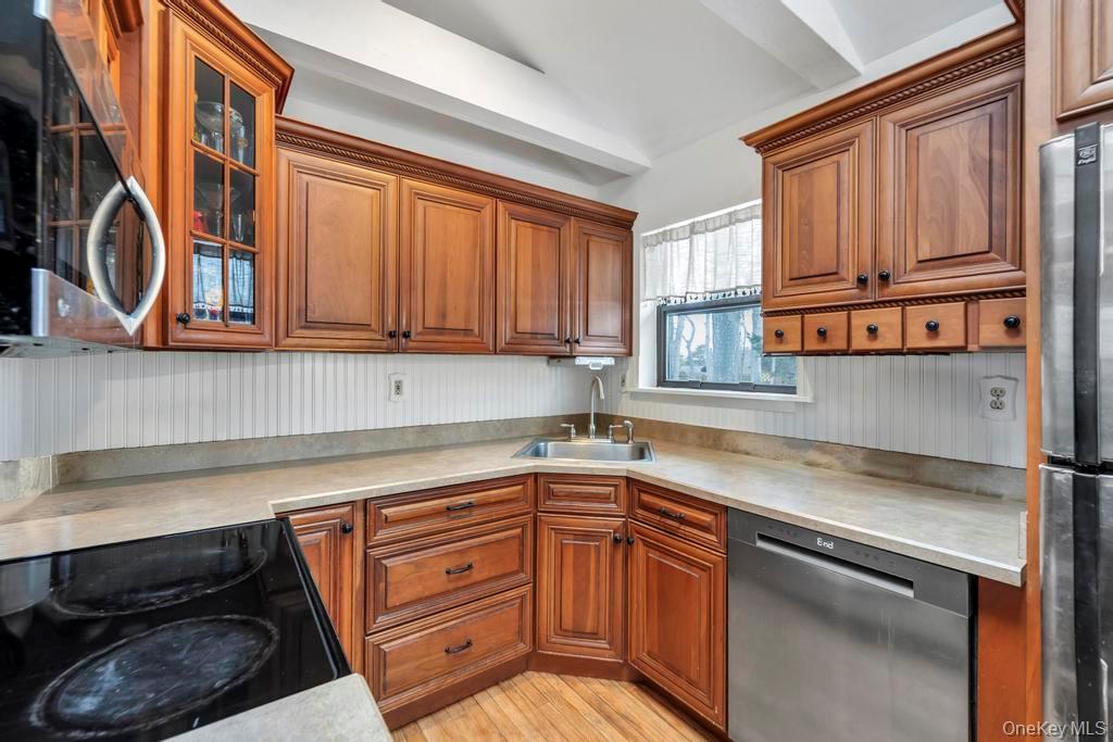 #17 photo, 427 Helene Avenue, Shirley , NY 11967