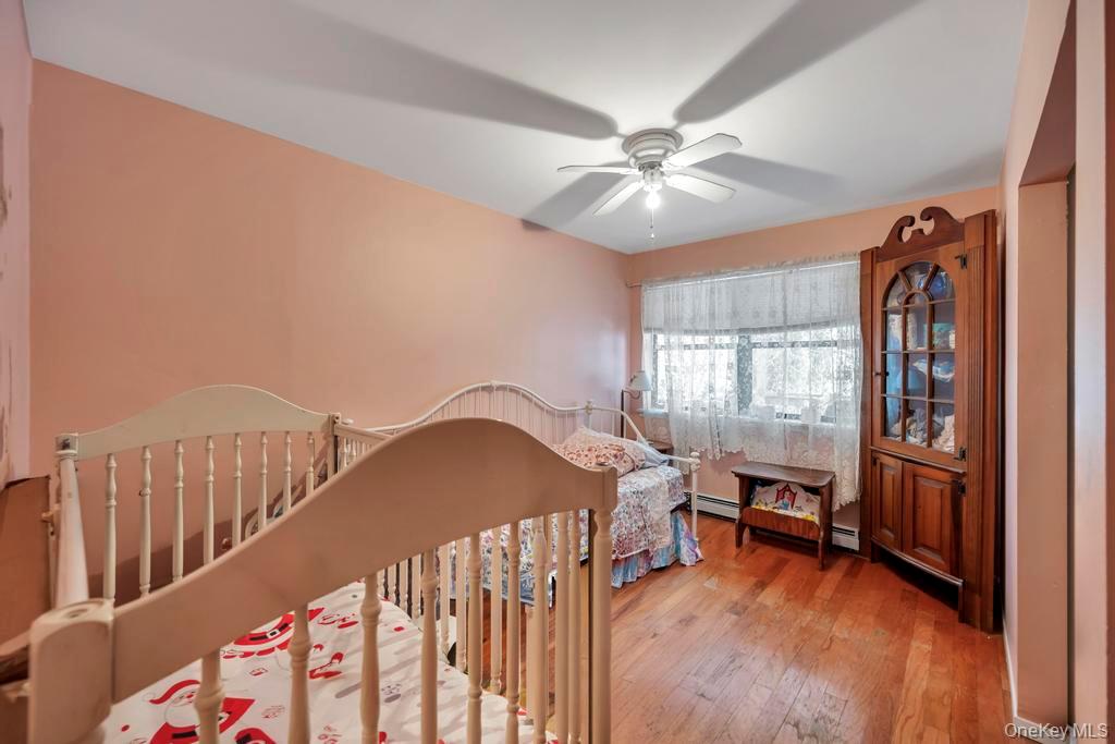 #18 photo, 427 Helene Avenue, Shirley , NY 11967