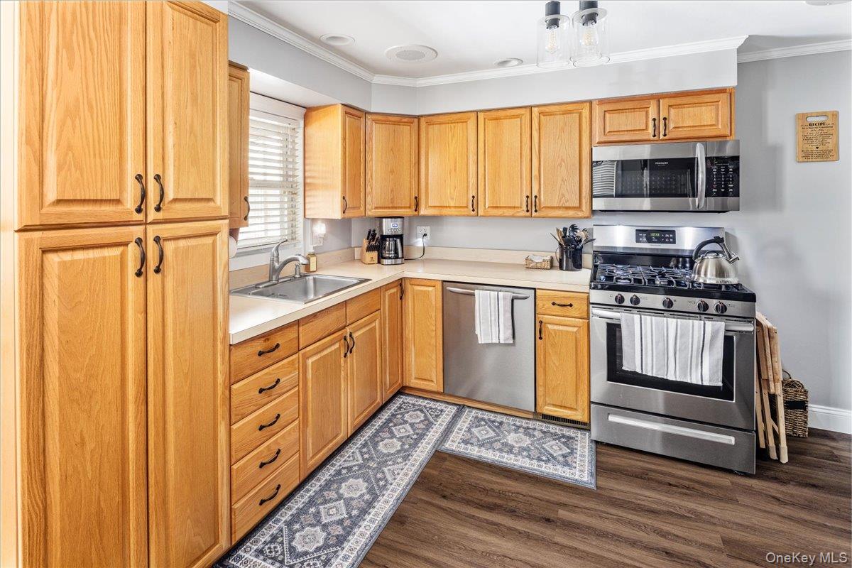 #12 photo, 170 Birch Hill Road, Locust Valley , NY 11560