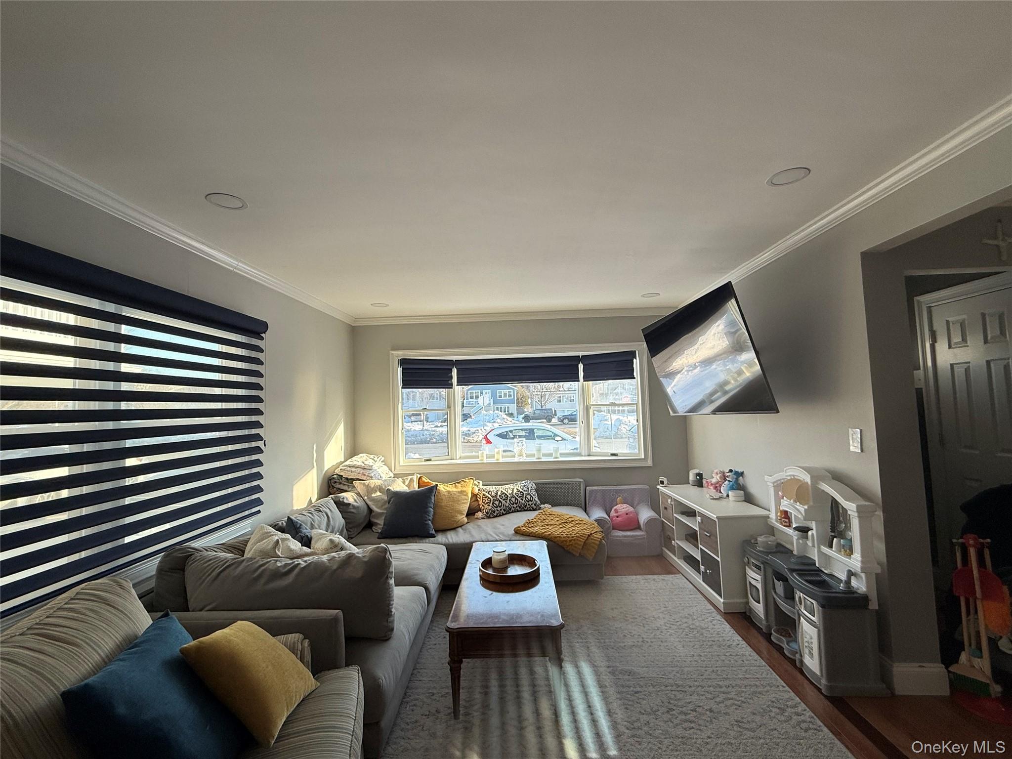 #4 photo, 433 W Park Avenue, Long Beach , NY 11561