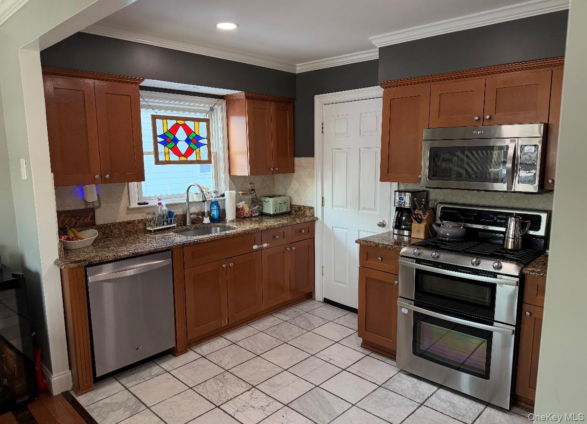 #8 photo, 433 W Park Avenue, Long Beach , NY 11561