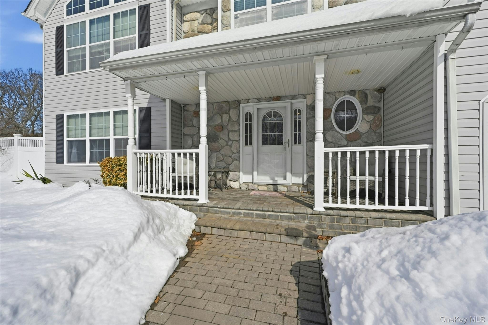 #5 photo, 7 Harwood Way, Coram , NY 11727