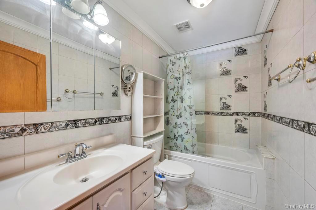 #15 photo, 2 Valley Greens Drive, Valley Stream , NY 11581