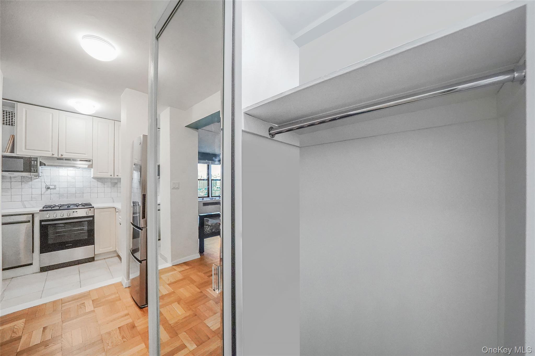 #5 photo, 460 E 79th Street, Манхэттен ‖ New York (Manhattan) , NY 10075