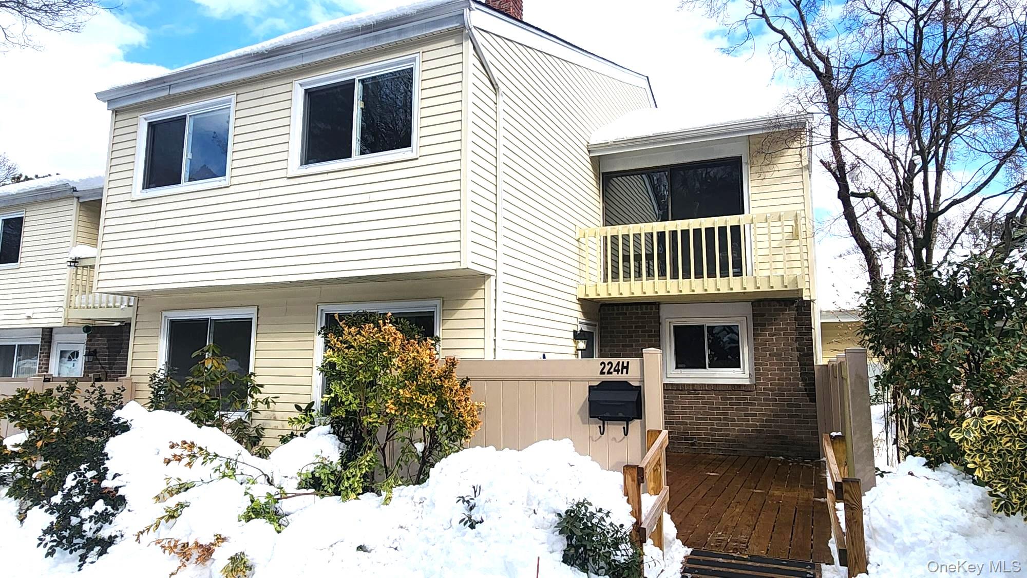 #1 photo, 224 Springmeadow Drive, Holbrook , NY 11741