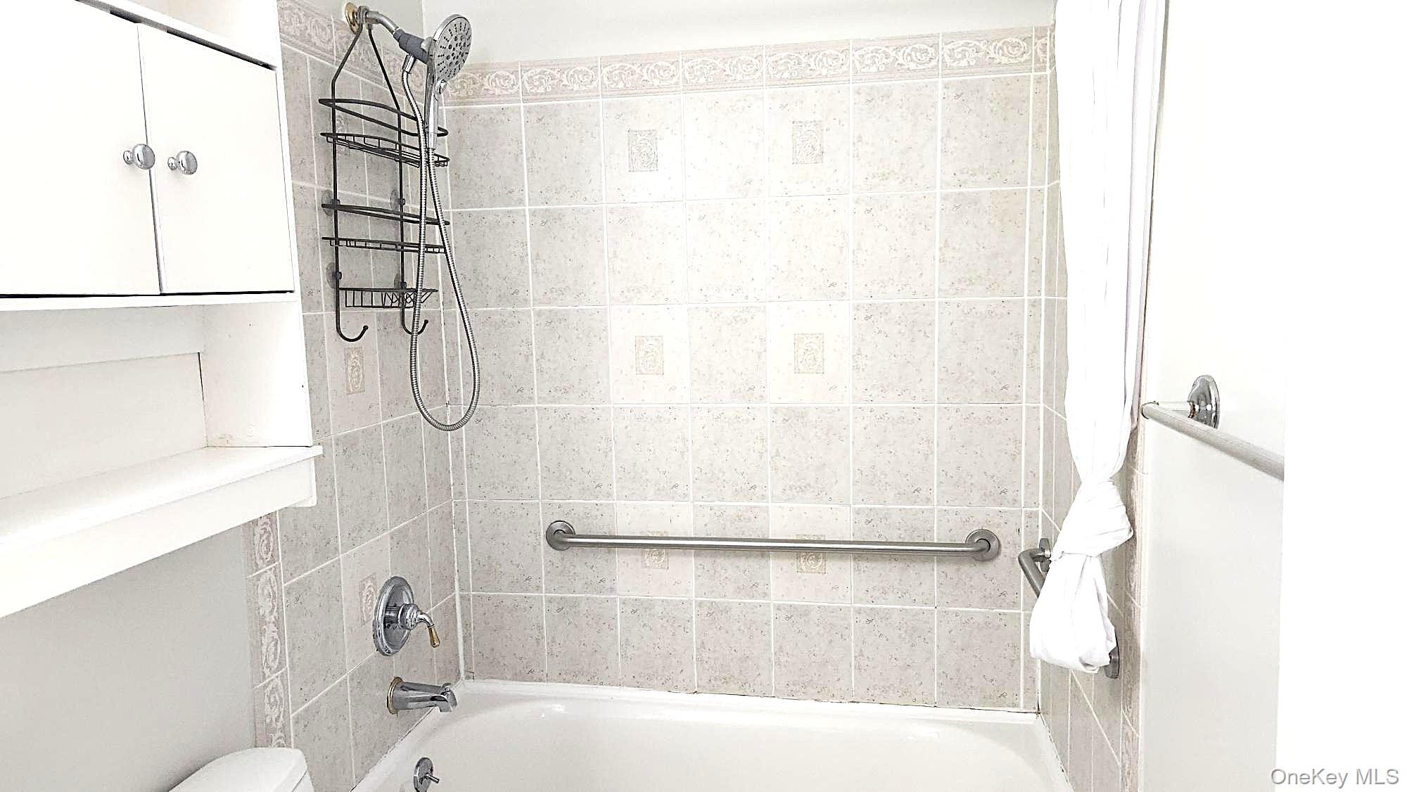 #15 photo, 224 Springmeadow Drive, Holbrook , NY 11741