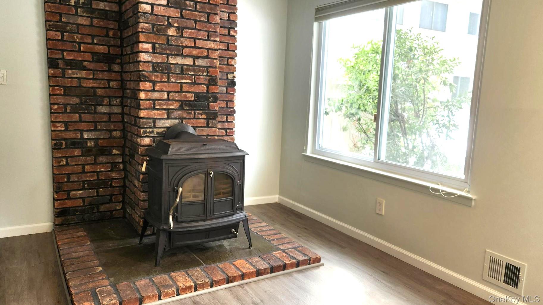 #6 photo, 224 Springmeadow Drive, Holbrook , NY 11741