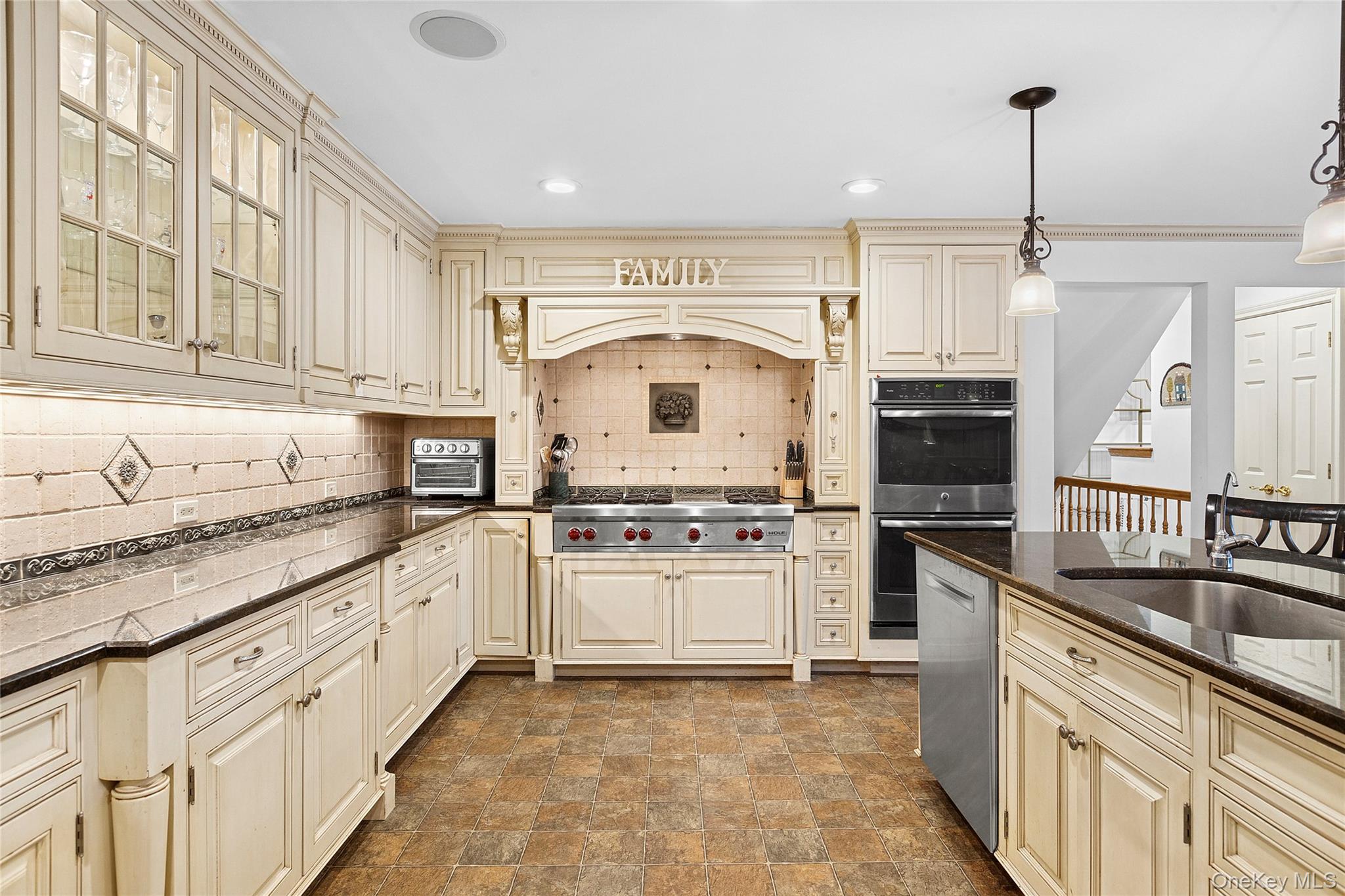 #10 photo, 922 Leeds Drive, North Bellmore , NY 11710