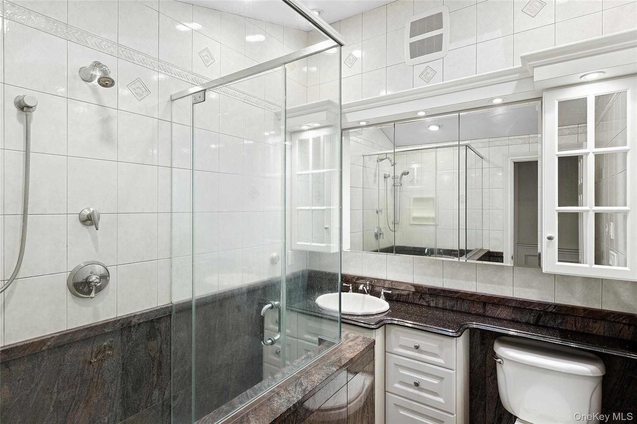 #20 photo, 922 Leeds Drive, North Bellmore , NY 11710