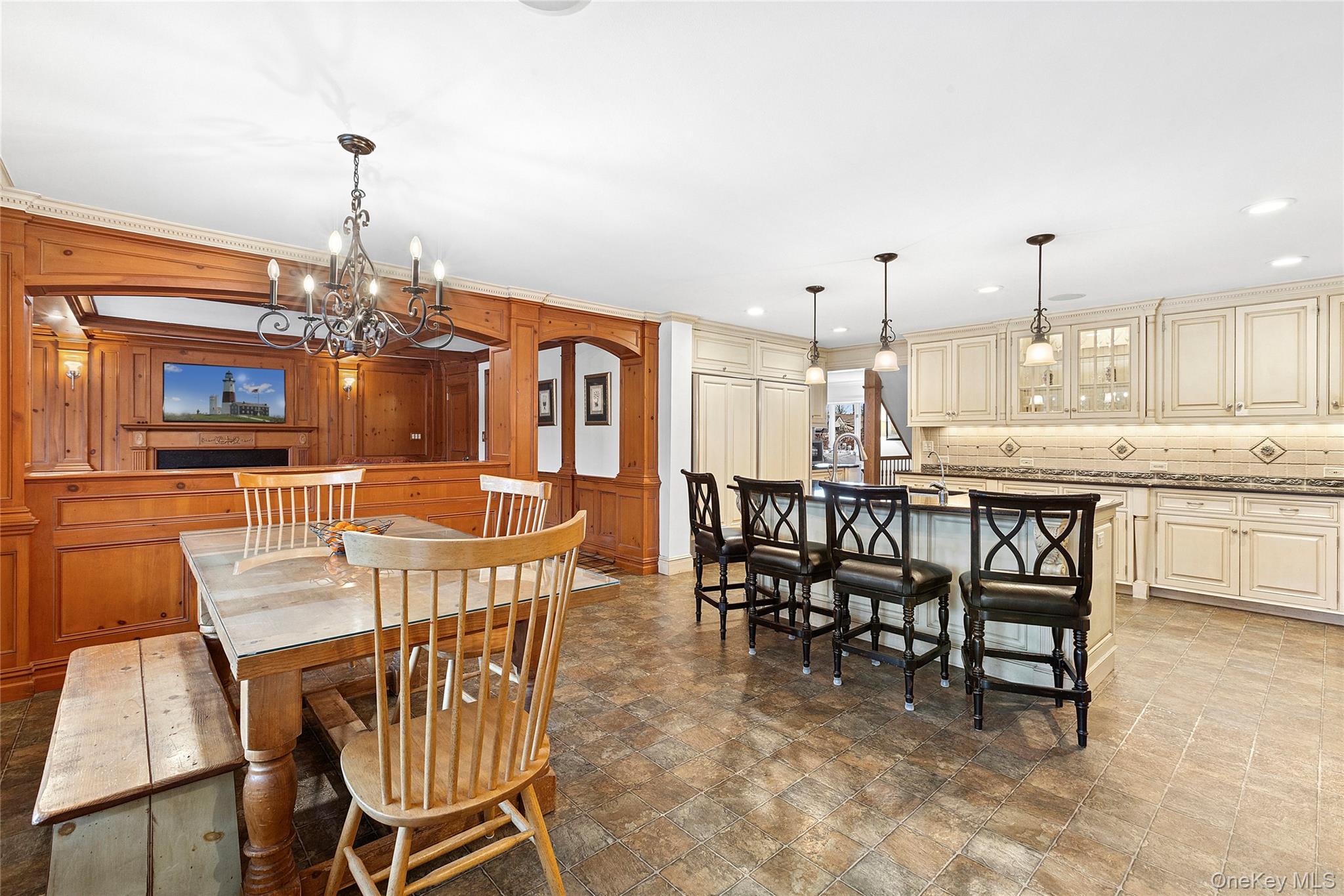 #8 photo, 922 Leeds Drive, North Bellmore , NY 11710