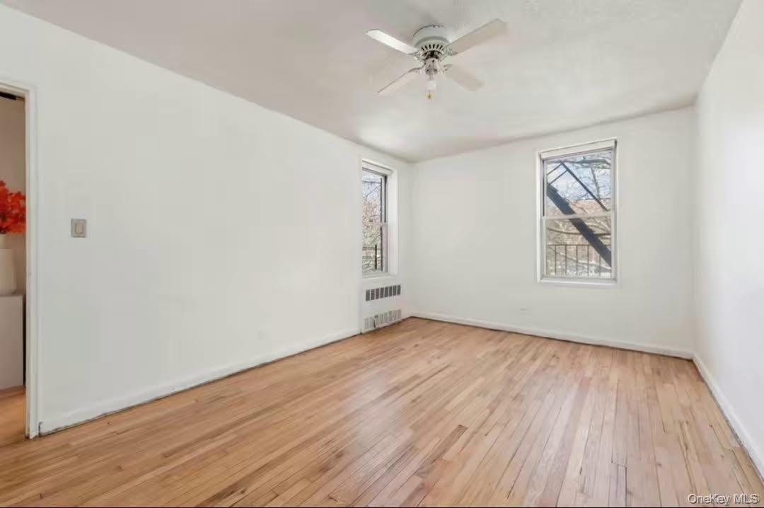 #7 photo, 3304 93rd Street, 뉴욕퀸즈 Jackson Heights , NY 11372