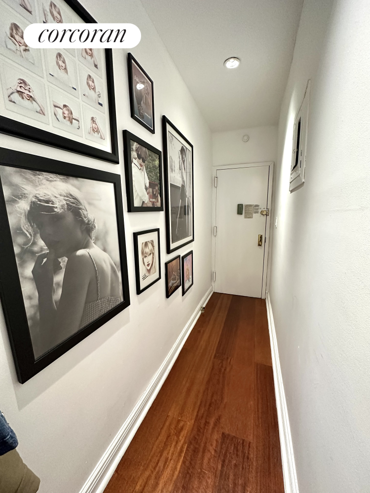 #2 photo, New York City, Hell's Kitchen , NY 10019