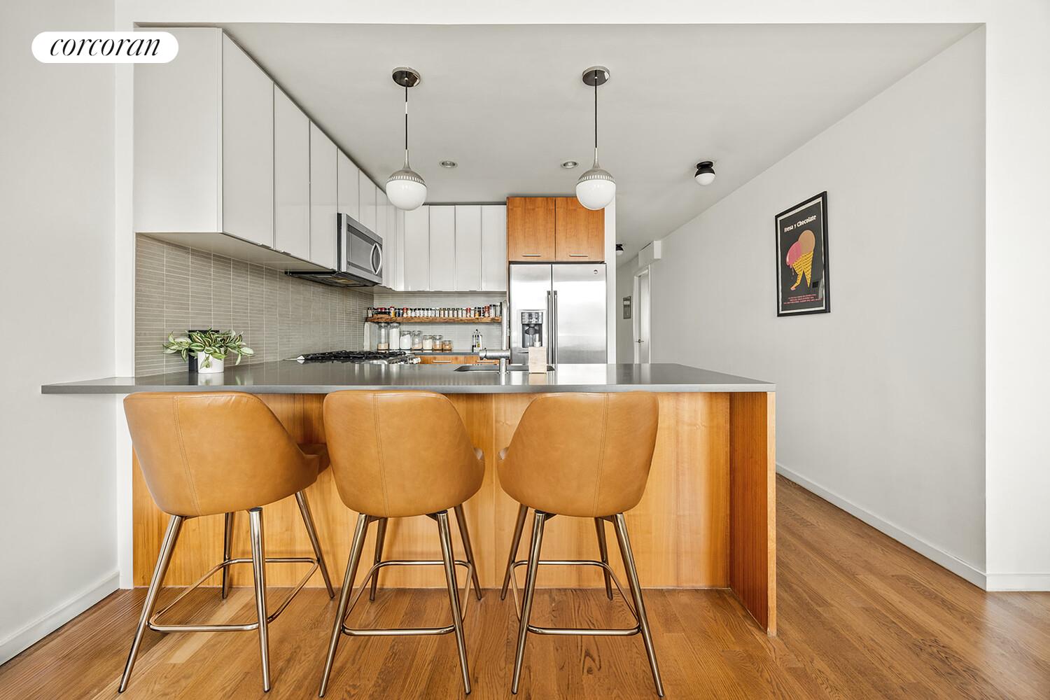 #4 photo, 109 3RD Street, ब्रुकलीन Carroll Gardens , NY 11231