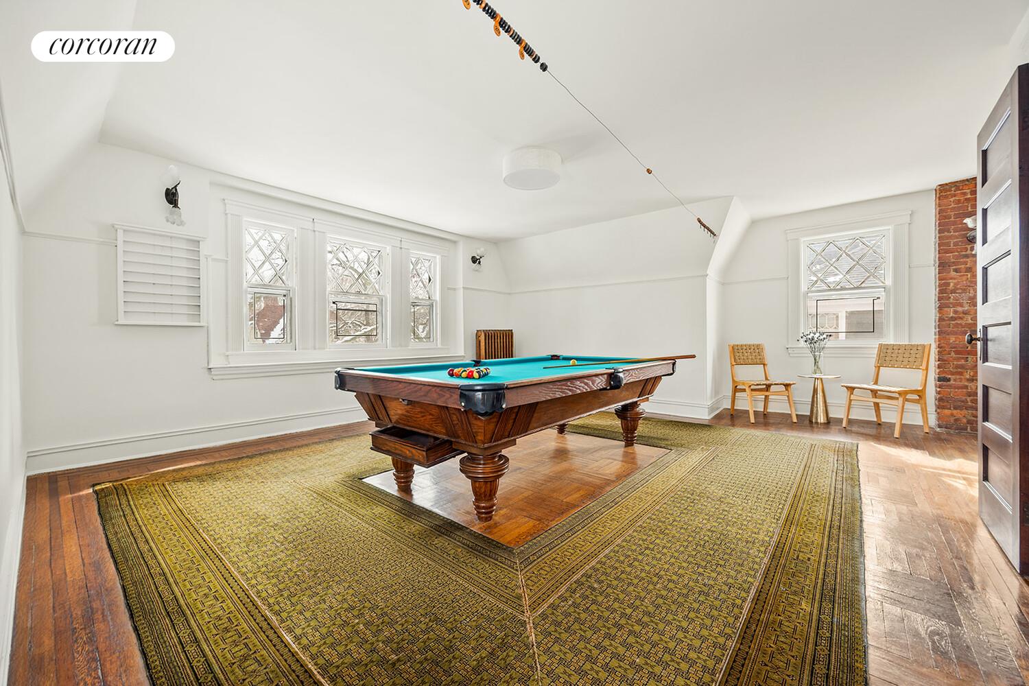 #14 photo, 706 E 18TH Street, הברונקס Ditmas Park , NY 11230