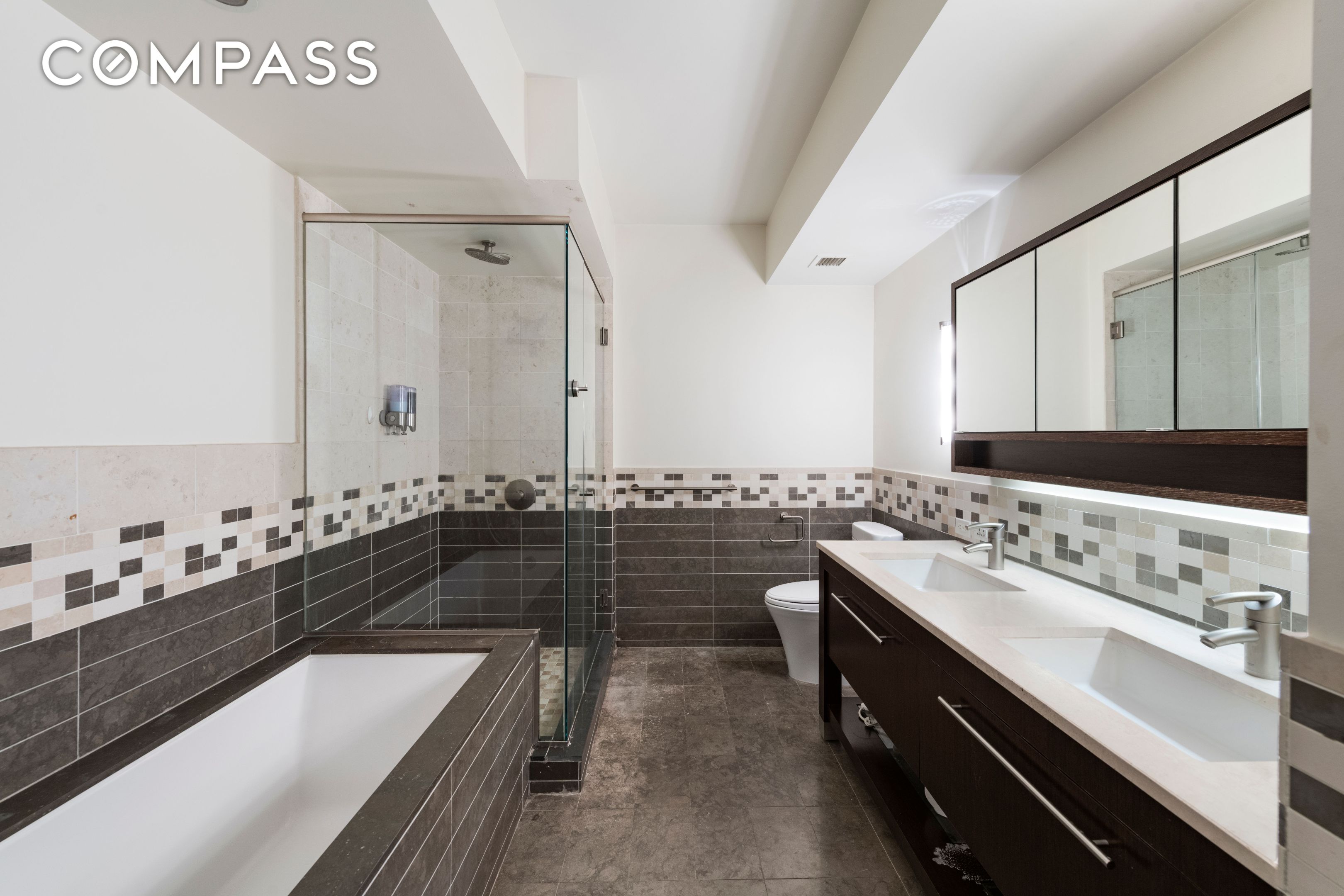 #10 photo, 101 W 24th Street, Chelsea , NY 10011