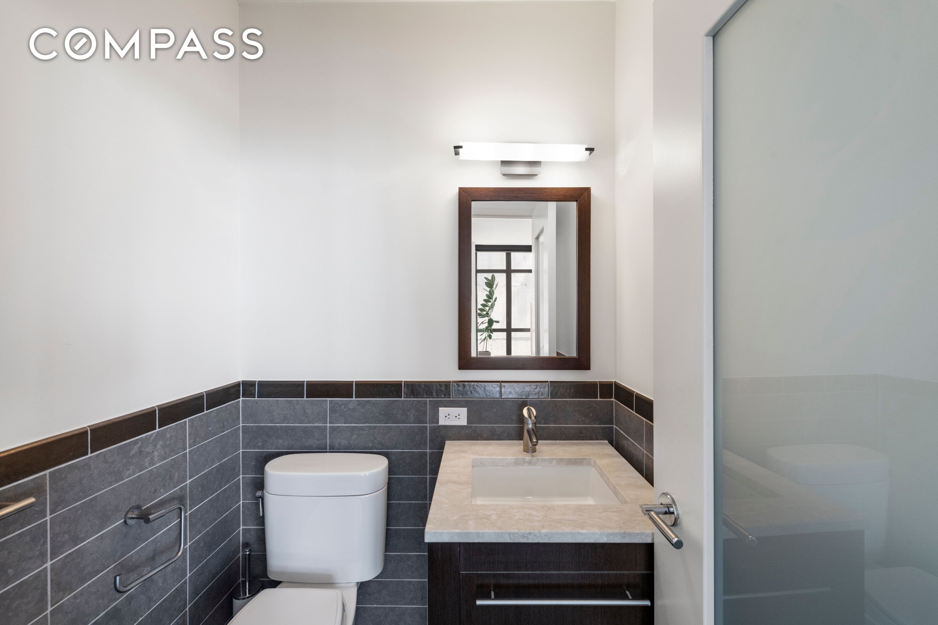 #13 photo, 101 W 24th Street, Chelsea , NY 10011