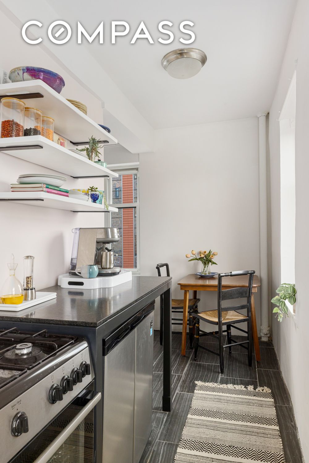 #8 photo, 233 W 99th Street, 맨해튼 Upper West Side , NY 10025