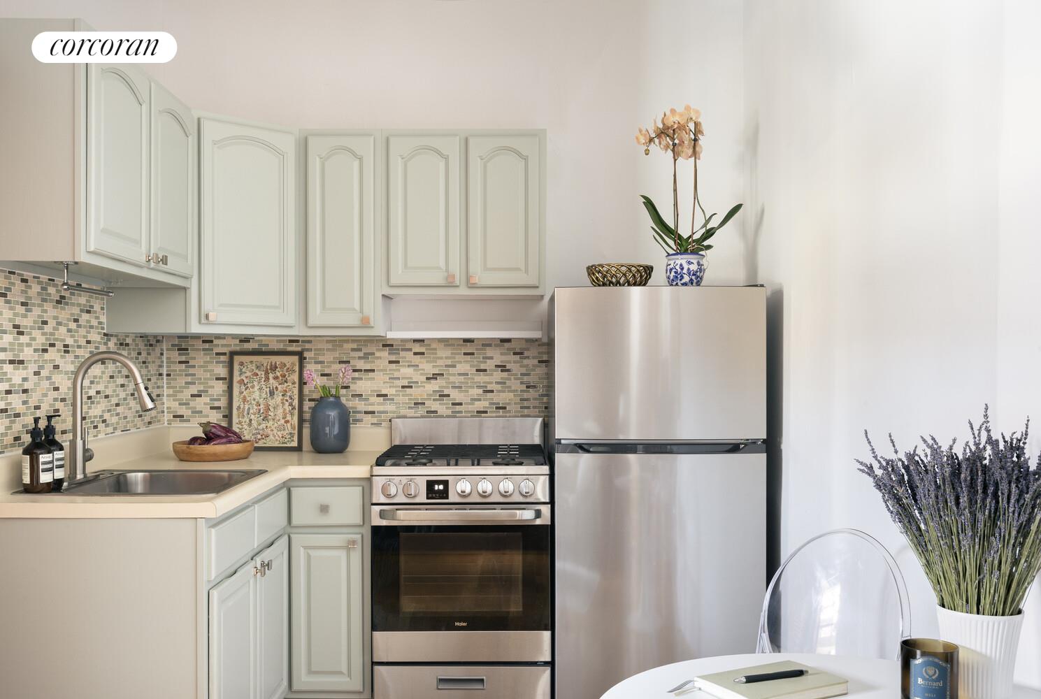 #6 photo, 237 ELDRIDGE Street, Lower East Side , NY 10002