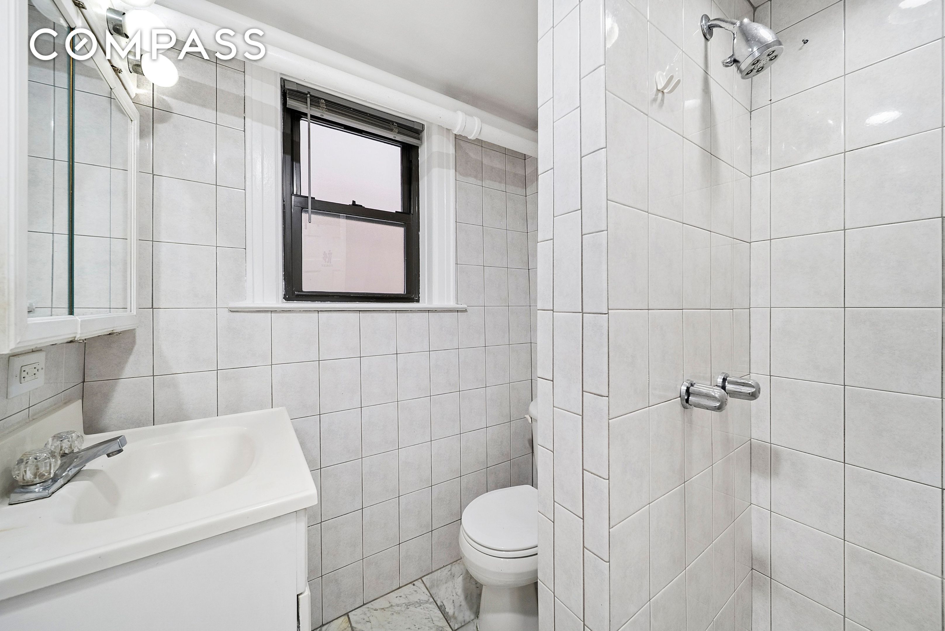 #14 photo, 203 Battery Avenue, 브루클린 Dyker Heights , NY 11209