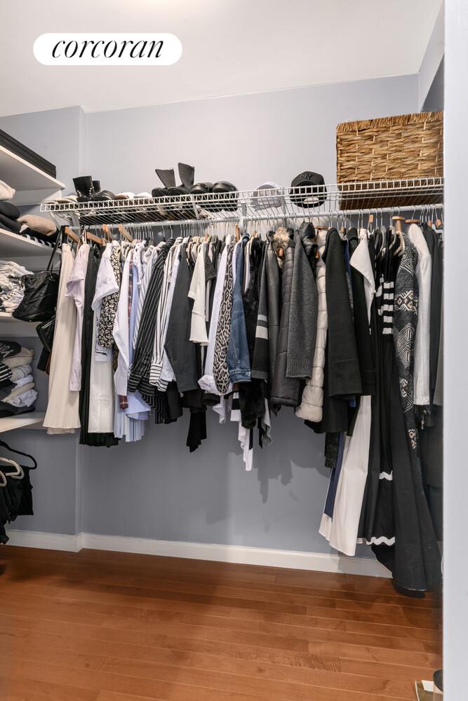 #8 photo, 920 E 17TH Street, 브루클린 Midwood , NY 11230