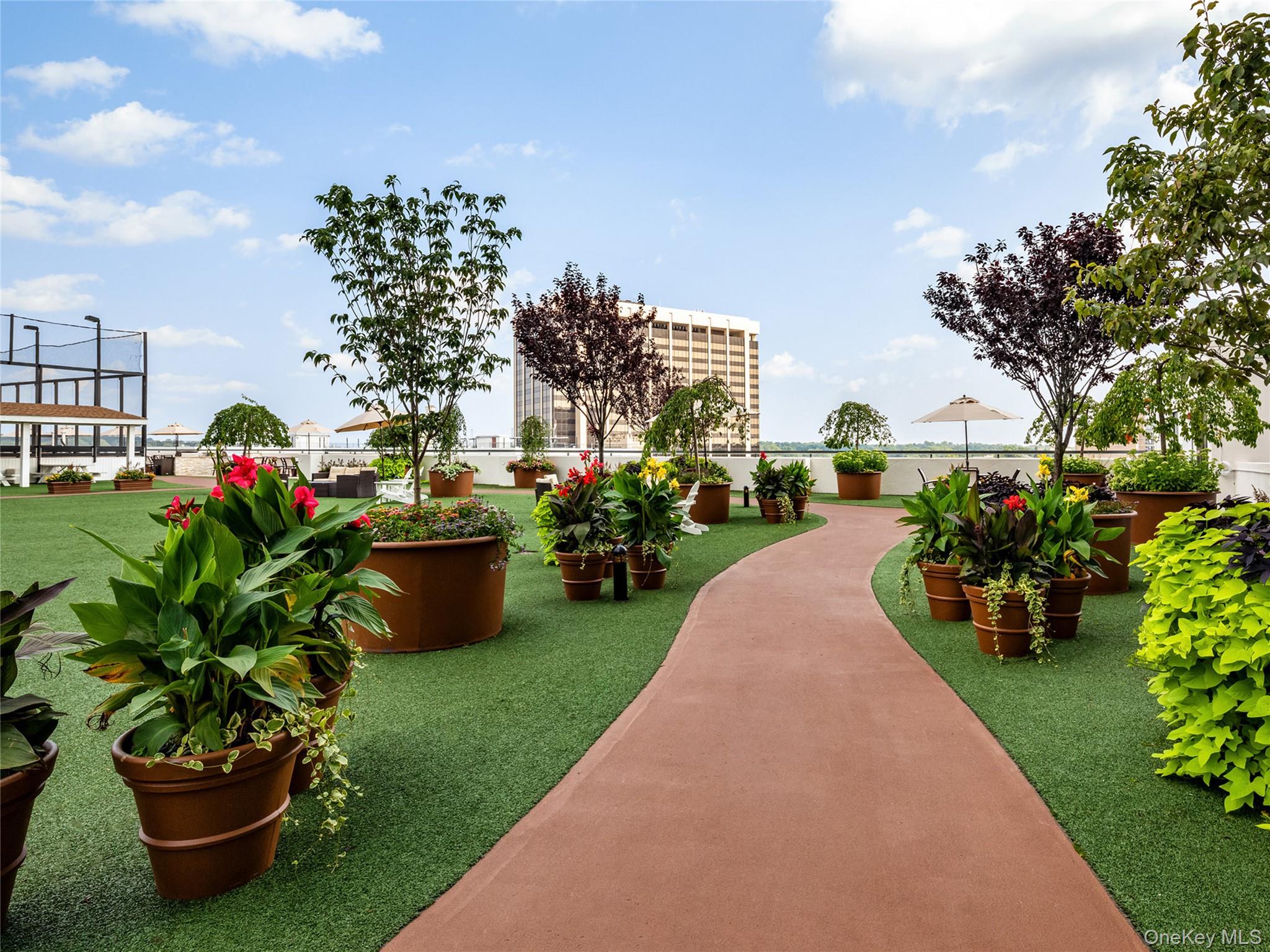 #20 photo, 10 City Place, White Plains , NY 10601