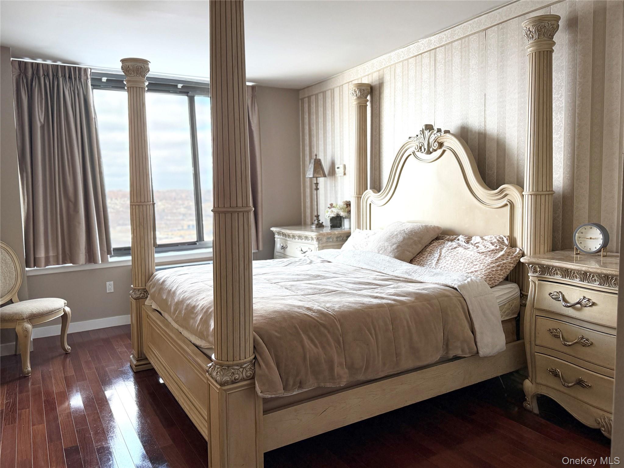 #4 photo, 10 City Place, White Plains , NY 10601