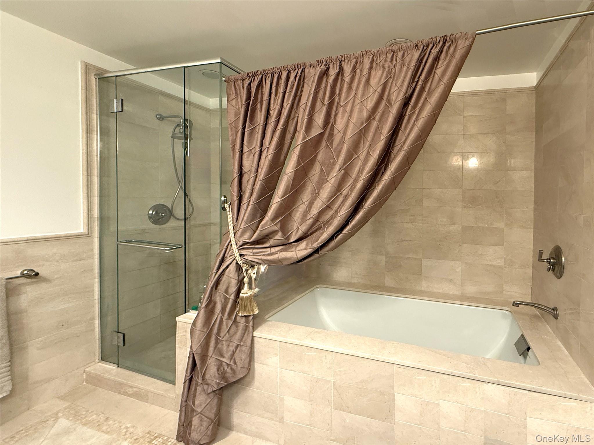 #6 photo, 10 City Place, White Plains , NY 10601