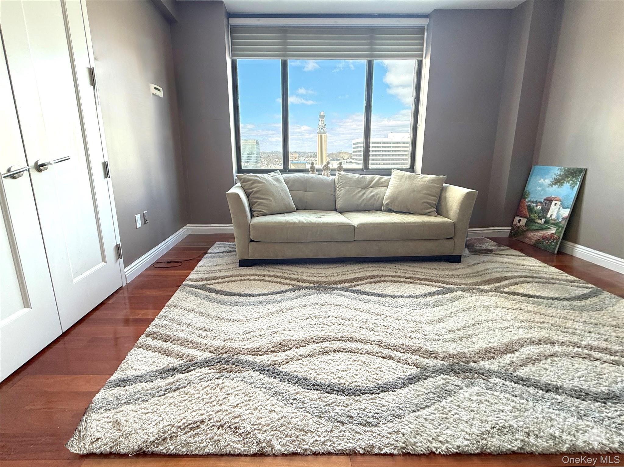 #7 photo, 10 City Place, White Plains , NY 10601