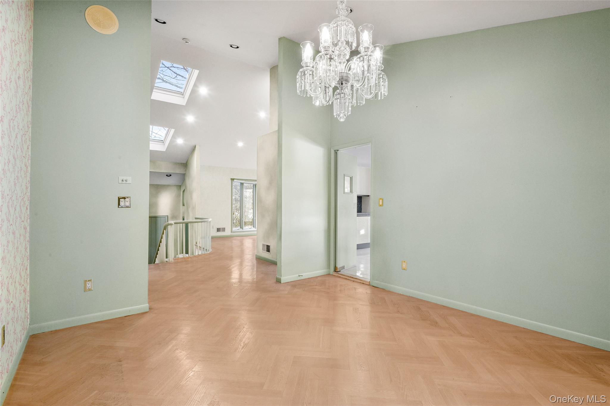 #11 photo, 31 Clover Place, New Rochelle , NY 10805