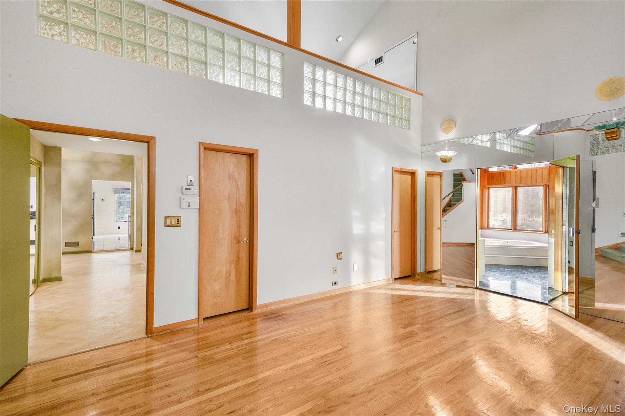 #18 photo, 31 Clover Place, New Rochelle , NY 10805