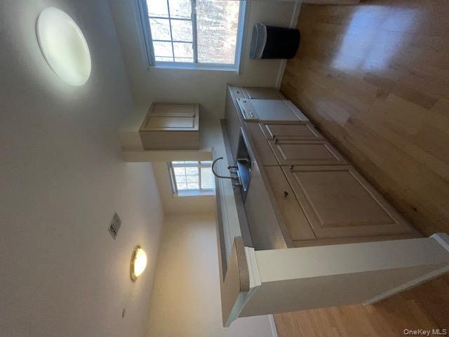 #3 photo, 200 Woodcrest Lane, Mount Kisco , NY 10549