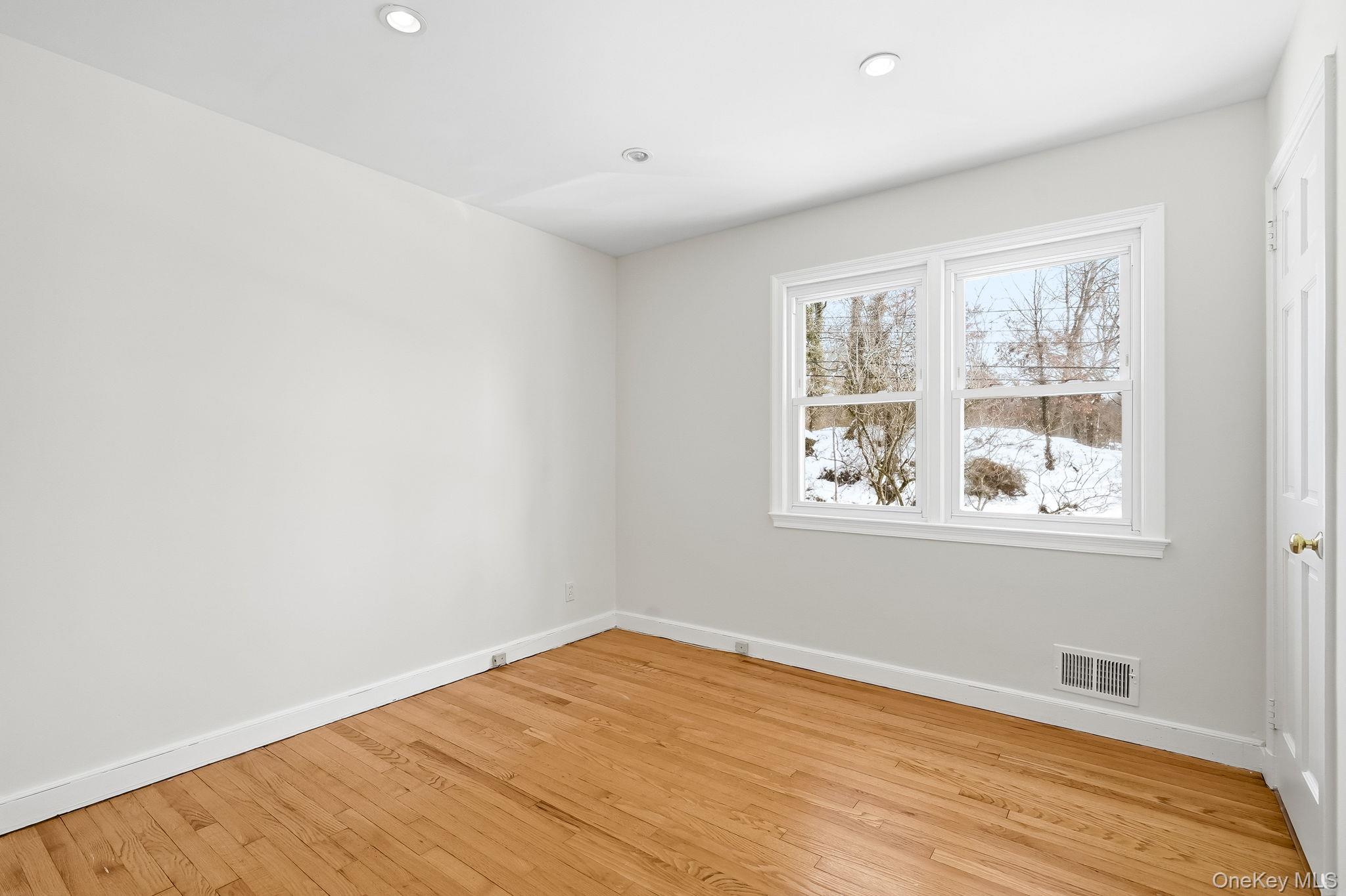 #15 photo, 2 Tamarac Trail, Harrison , NY 10528