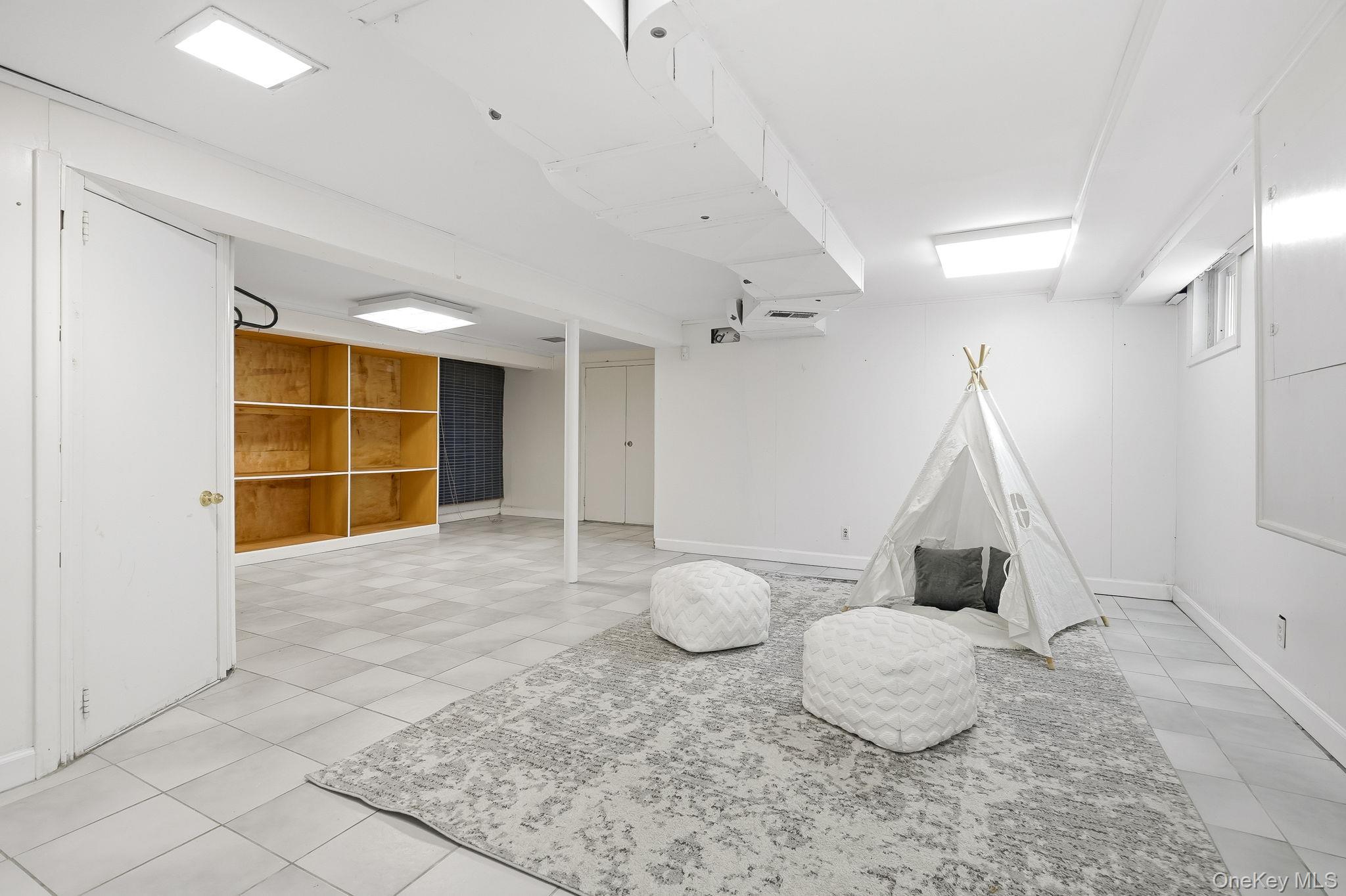 #20 photo, 2 Tamarac Trail, Harrison , NY 10528