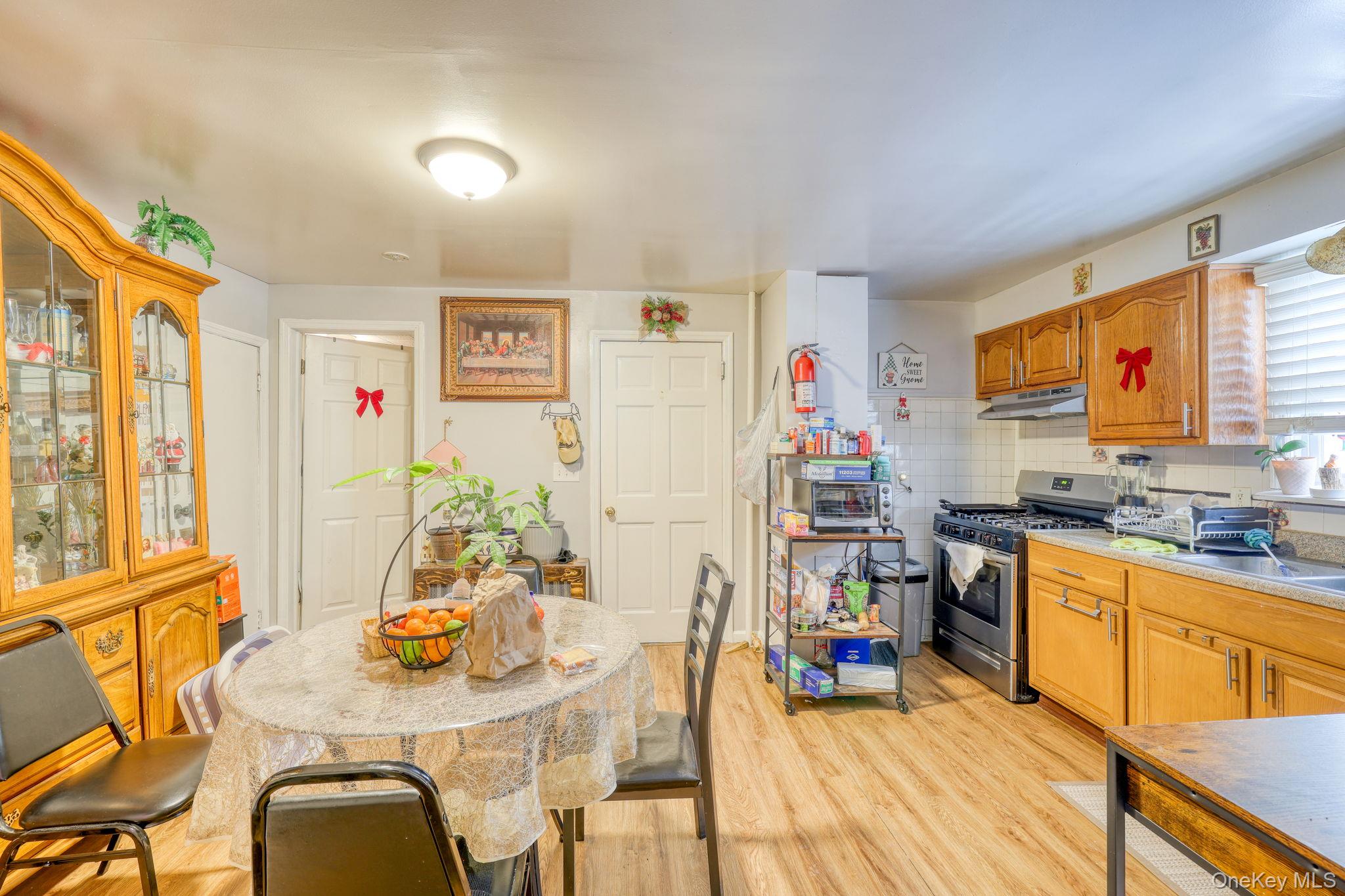 #13 photo, 16 Liberty Street, 뉴욕주 Middletown , NY 10940