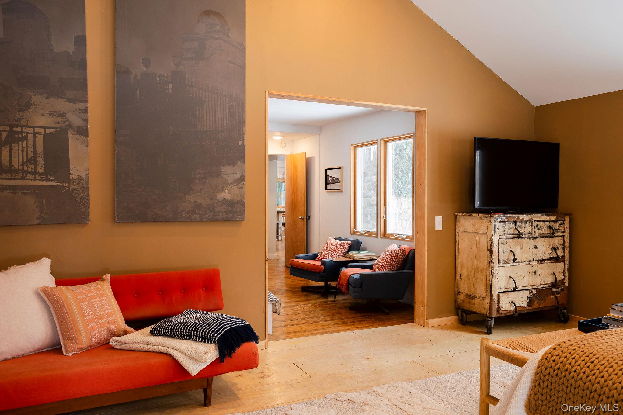 #20 photo, 171 W Hurley Road, 뉴욕주 Woodstock , NY 12498