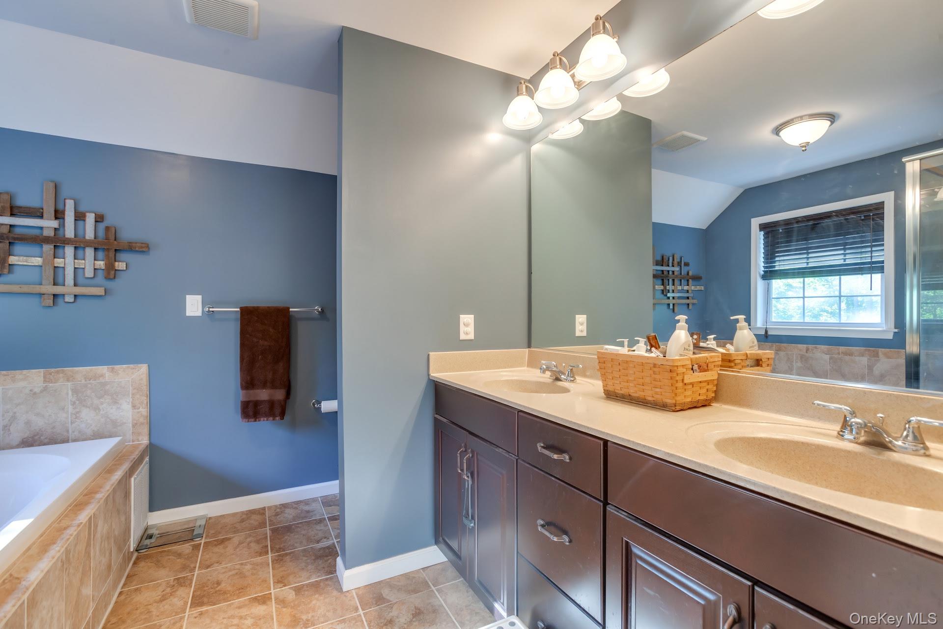 #10 photo, 16 Primrose Lane, Chester , NY 10918