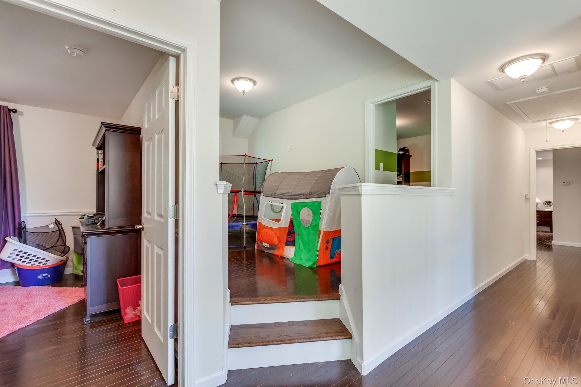 #7 photo, 16 Primrose Lane, Chester , NY 10918