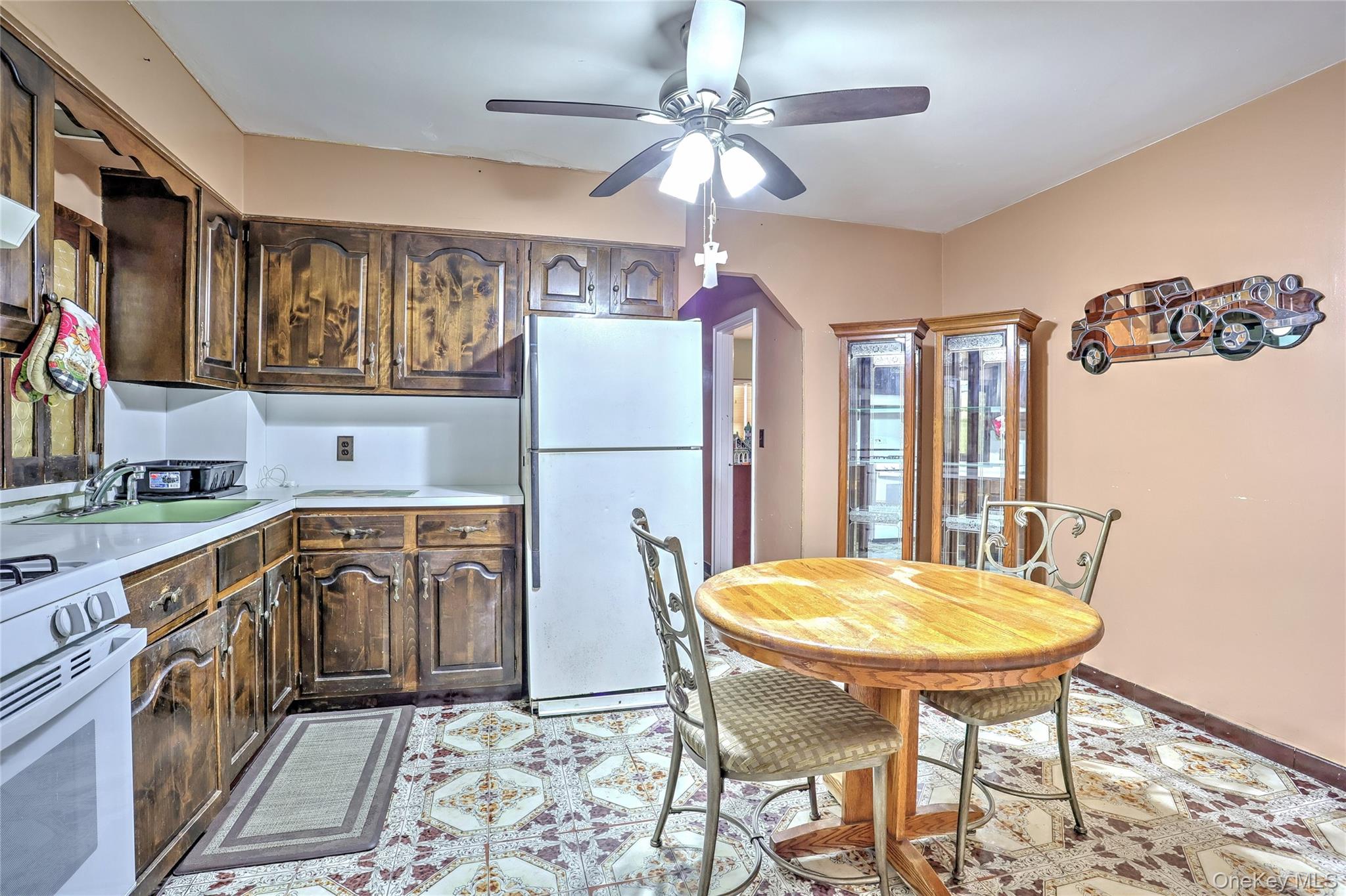 #9 photo, 815 Quincy Avenue, Bronx , NY 10465