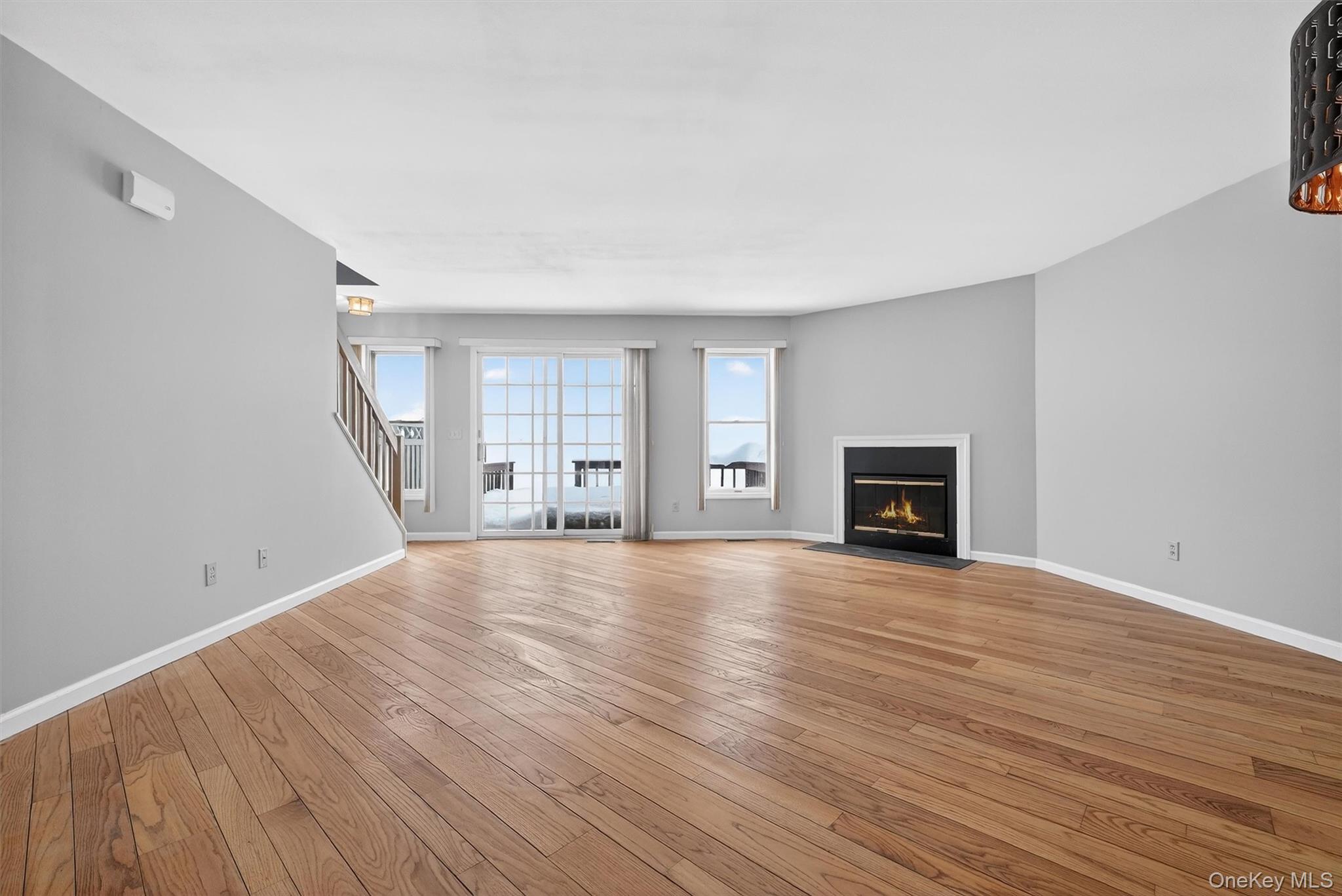 #5 photo, 2003 Regent, Mount Kisco , NY 10549