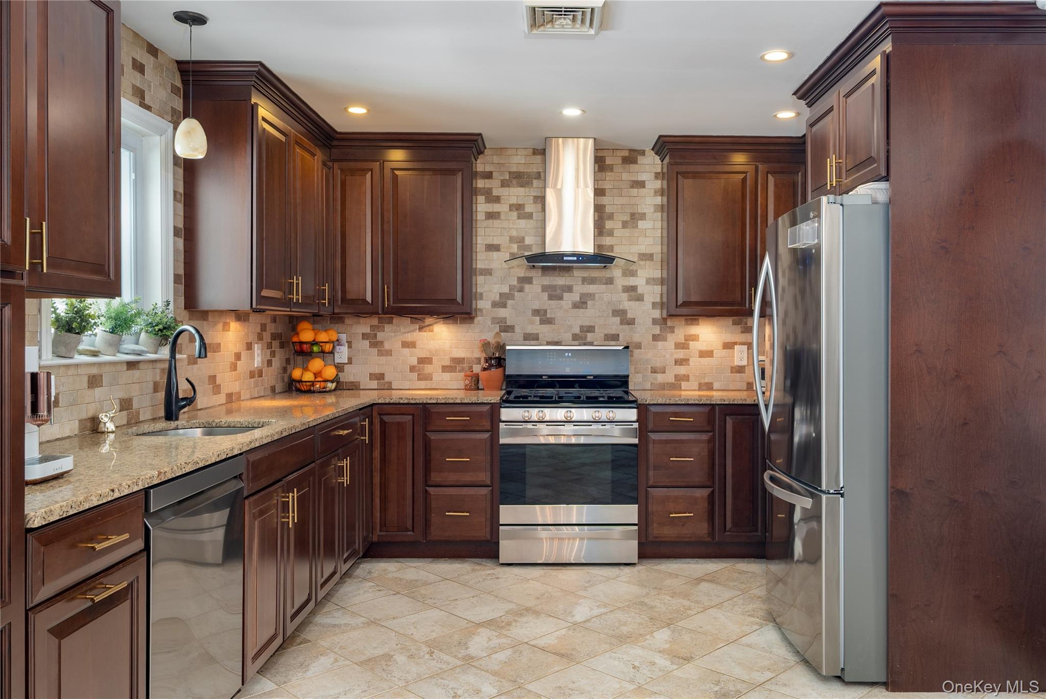 #12 photo, 21 Franklin Drive, 뉴욕주 Mahopac , NY 10541