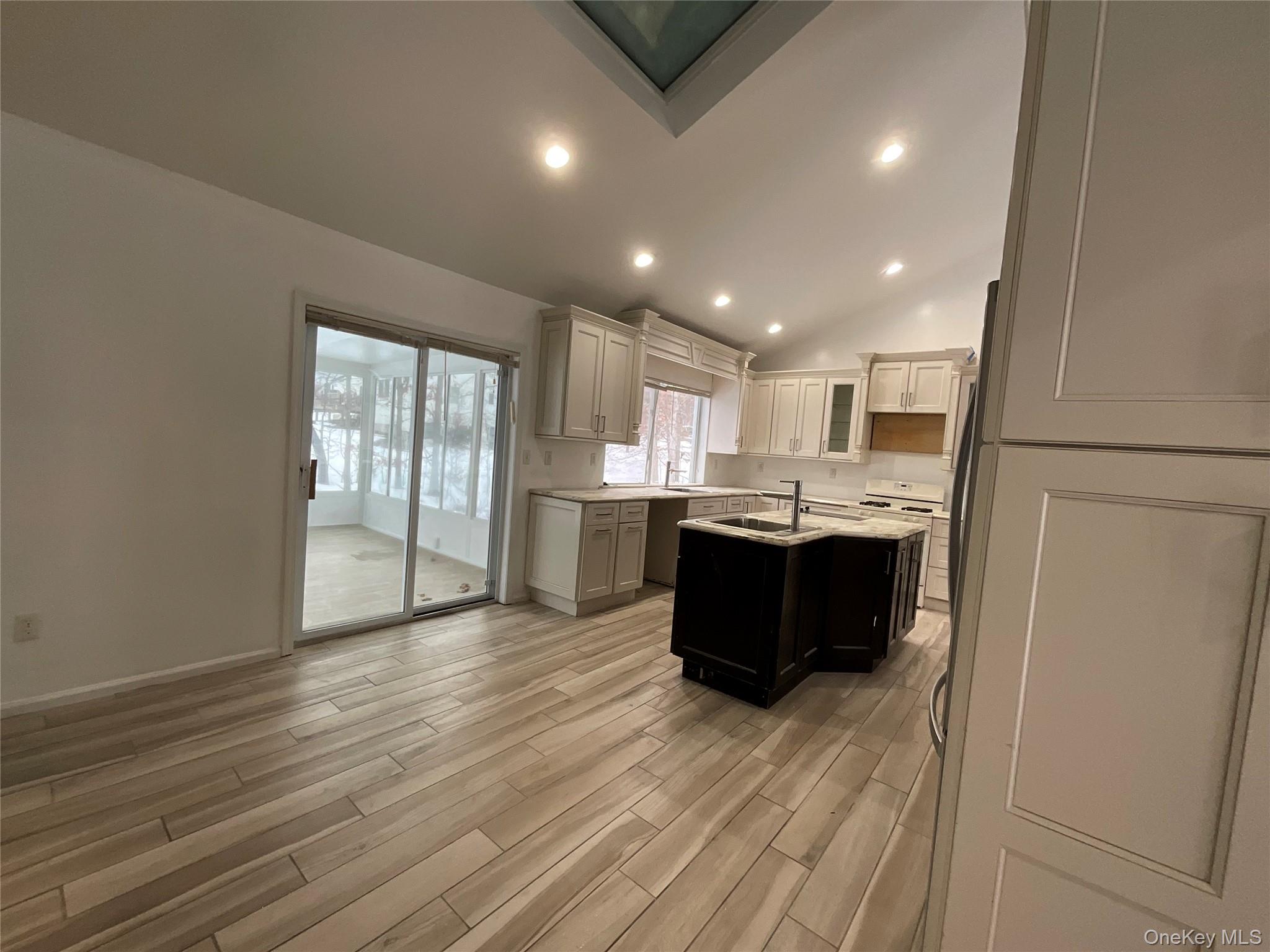 #14 photo, 7 Country Hollow, Highland Mills , NY 10930