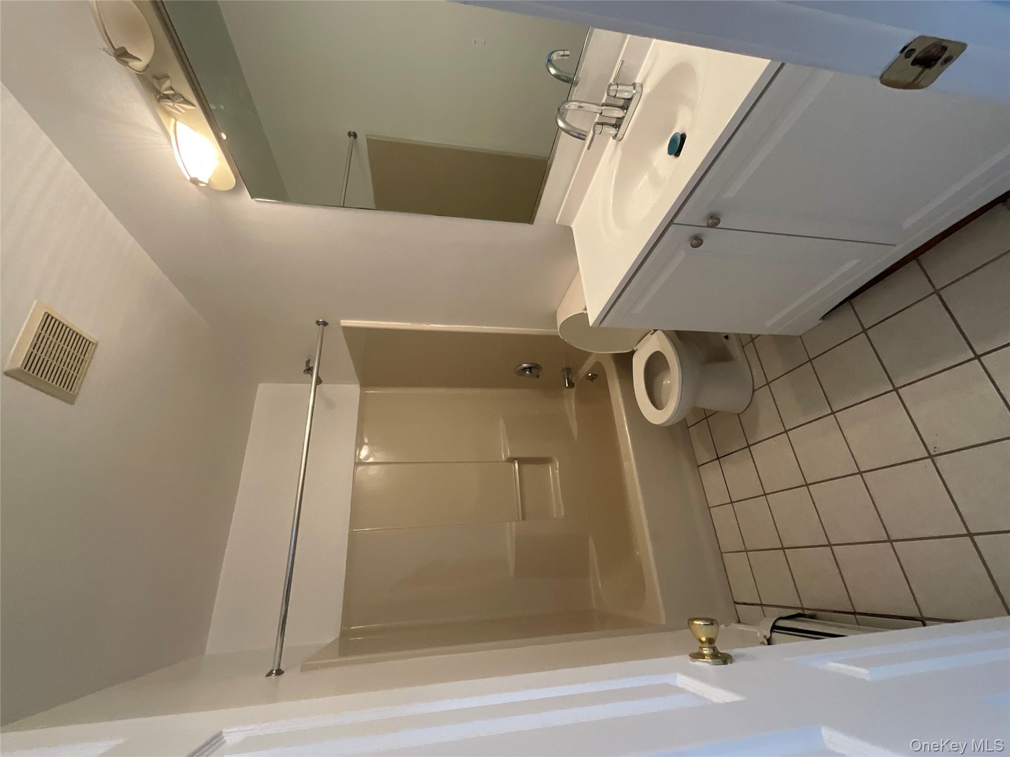 #17 photo, 7 Country Hollow, Highland Mills , NY 10930