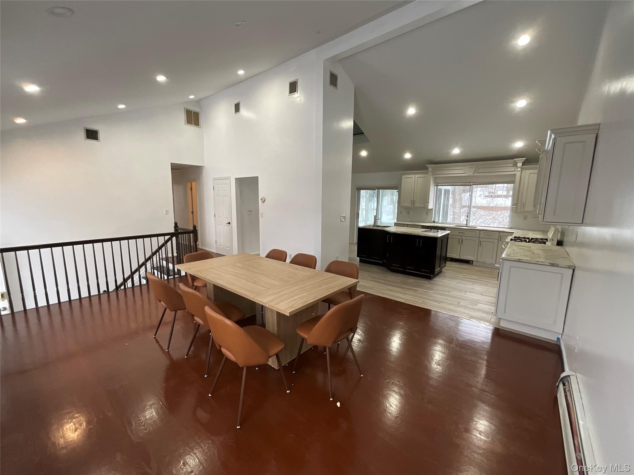 #7 photo, 7 Country Hollow, Highland Mills , NY 10930