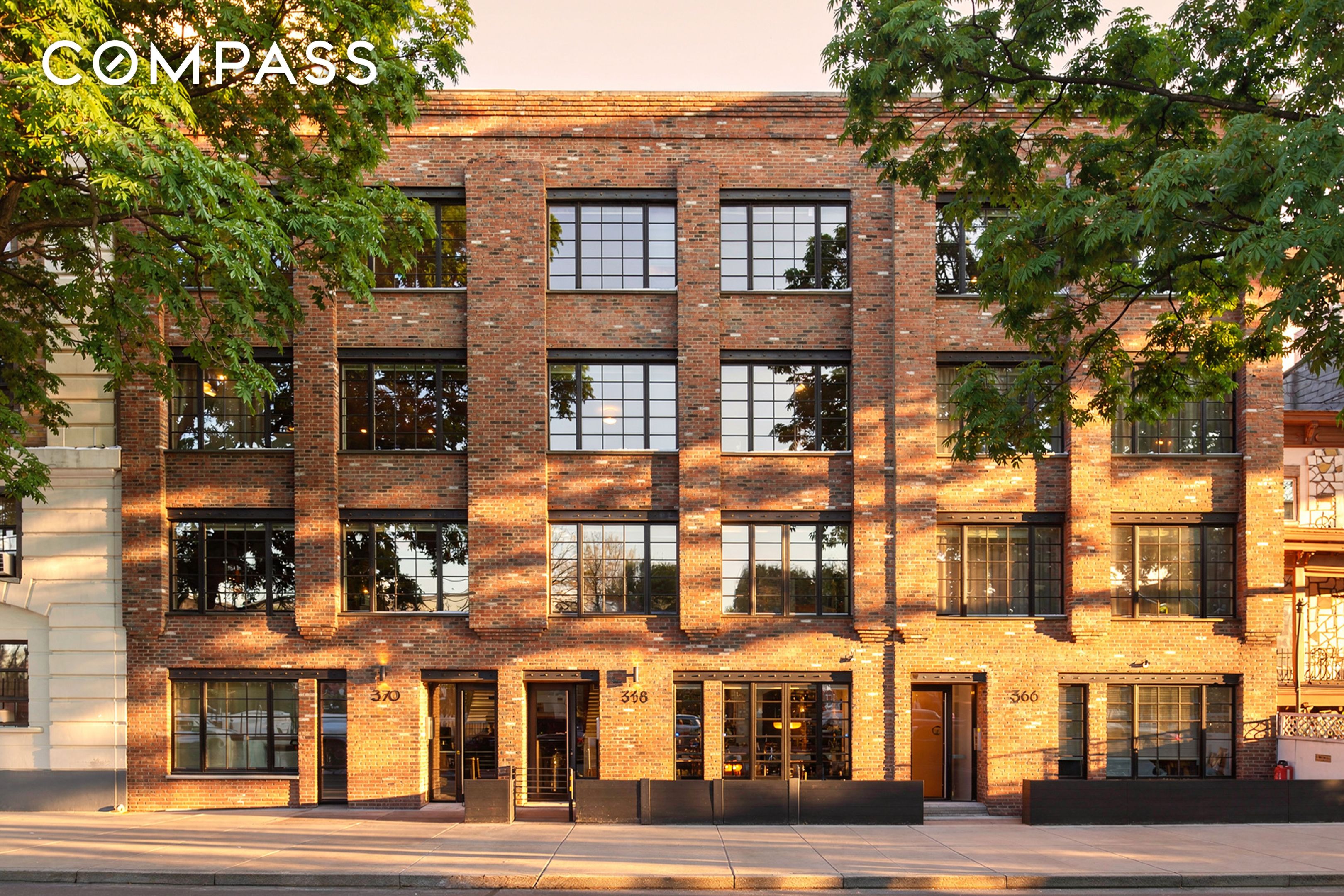 #9 photo, 368 Gates Avenue, 브루클린 Bedford-Stuyvesant , NY 11216