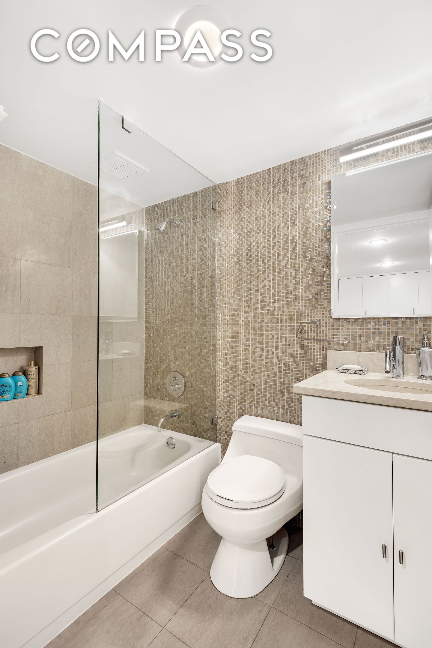 #10 photo, 372 5th Avenue, Midtown , NY 10018