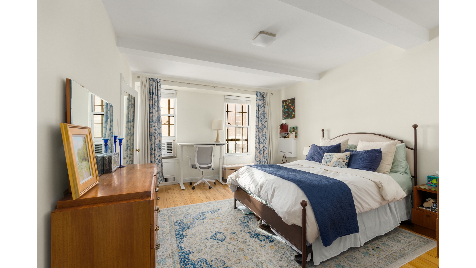 #4 photo, 350 W 57TH Street, Hell's Kitchen , NY 10019