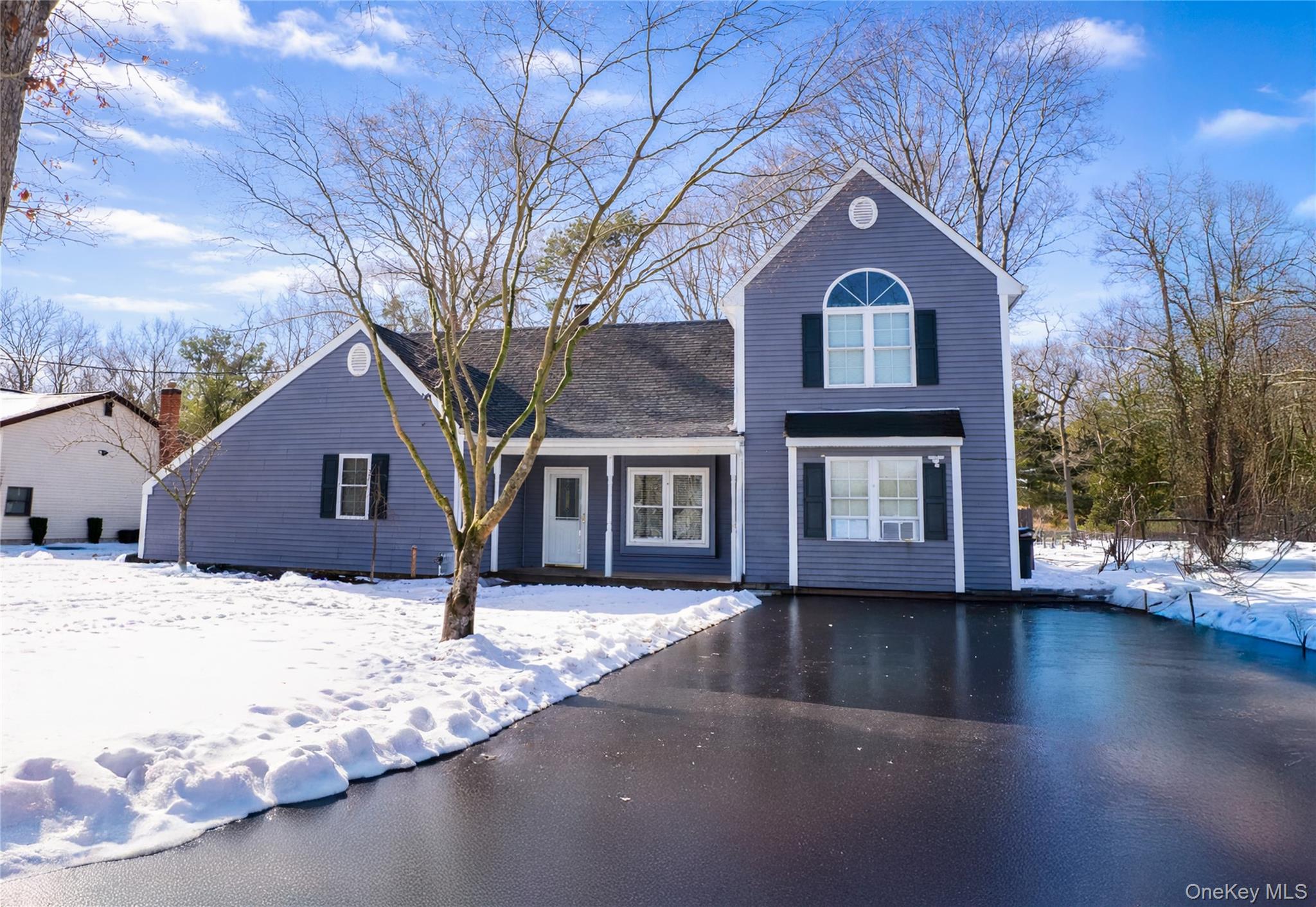 #1 photo, 160 Pennsylvania Avenue, Medford , NY 11763