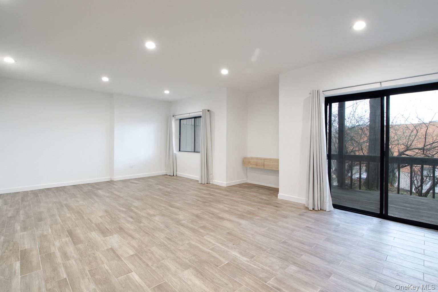 #16 photo, 17 John Bean Court, Port Washington , NY 11050